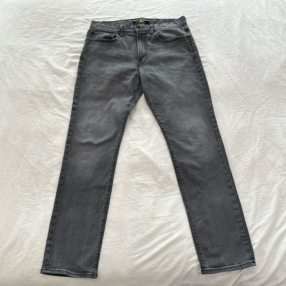 Lucky Brand 121 heritage slim jeans size 33” X 32”. Like new condition.